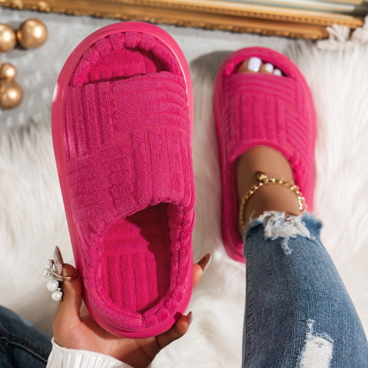 Ladies plush slippers with slip-resistant sole and soft cushioned insole Lune London