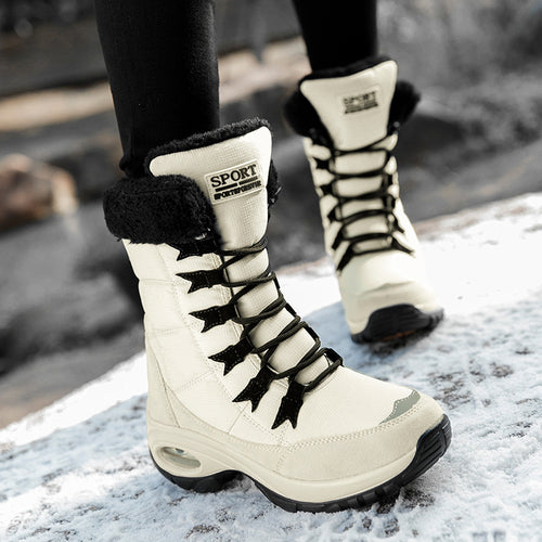 Thermal winter boots for women with non-slip sole and insulating lining Lune London