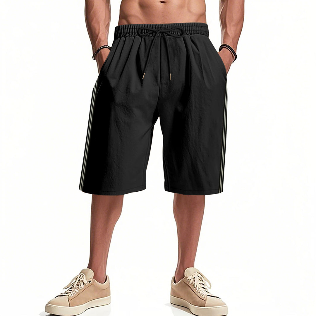 Lune London men's sporty bermuda shorts with elastic waistband and side pockets