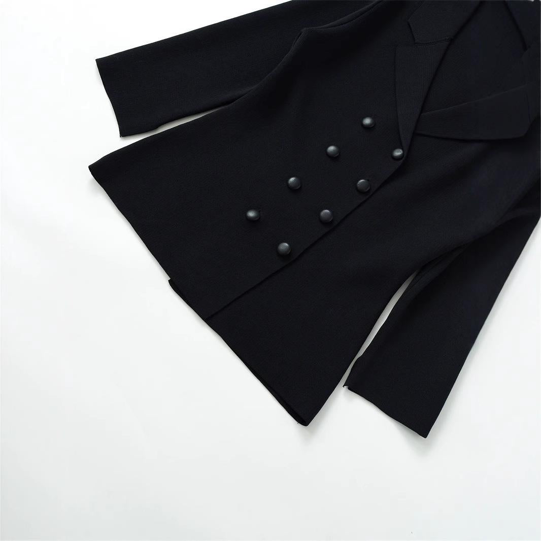 Elegant blazer jacket for women with double breasted and feminine silhouette Lune London