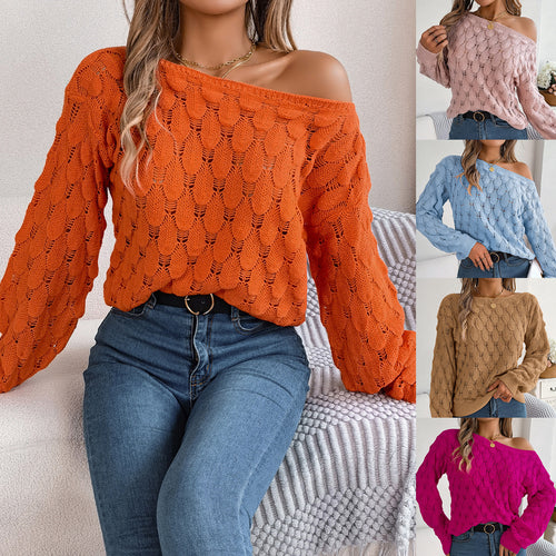 Oversized knitted sweater for women with chic knot pattern