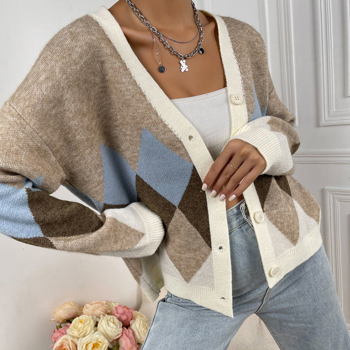Ladies elegant knitted vest with attractive diamond patterns Lune London