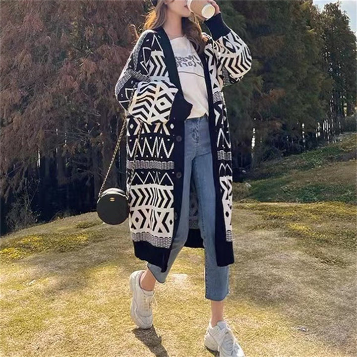 Ladies Long Cardigan with graphic design and deep pockets Lune London