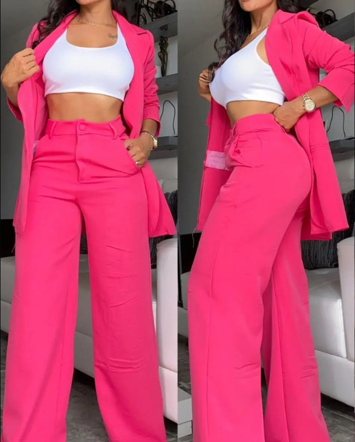Two-piece women's business suit set with wide pants and fitted jacket Lune London
