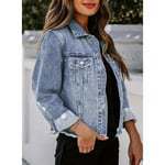 Veste en jean pour femmes au style décontracté avec des détails déchirés et une coupe classique Chic & Stil