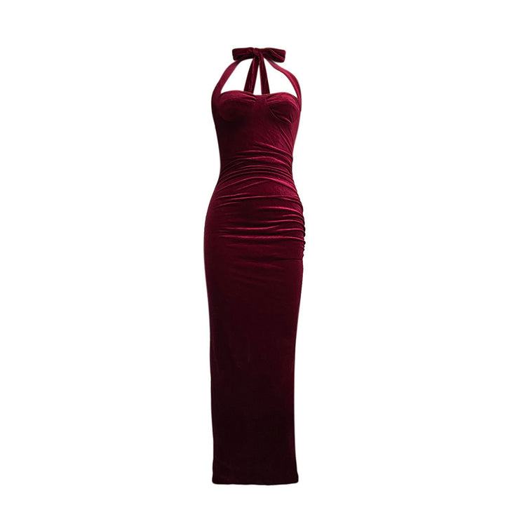 Robe de soirée ajustée pour femmes avec un élégant décolleté en cœur et un design froncé Chic & Stil