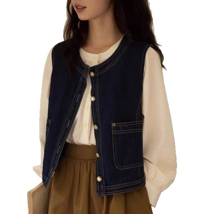 Gilet en denim pour femmes avec boutons en perles Chic & Stil