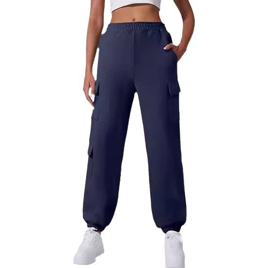 Cargo pants for ladies with elastic waist and practical side pockets Lune London
