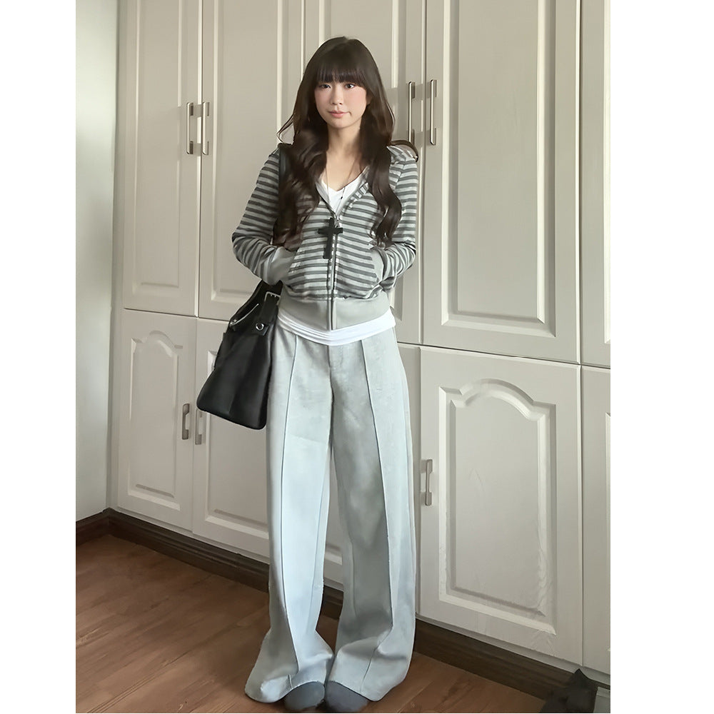 Ladies elegant and comfortable cardigan with zip Chic & Stil