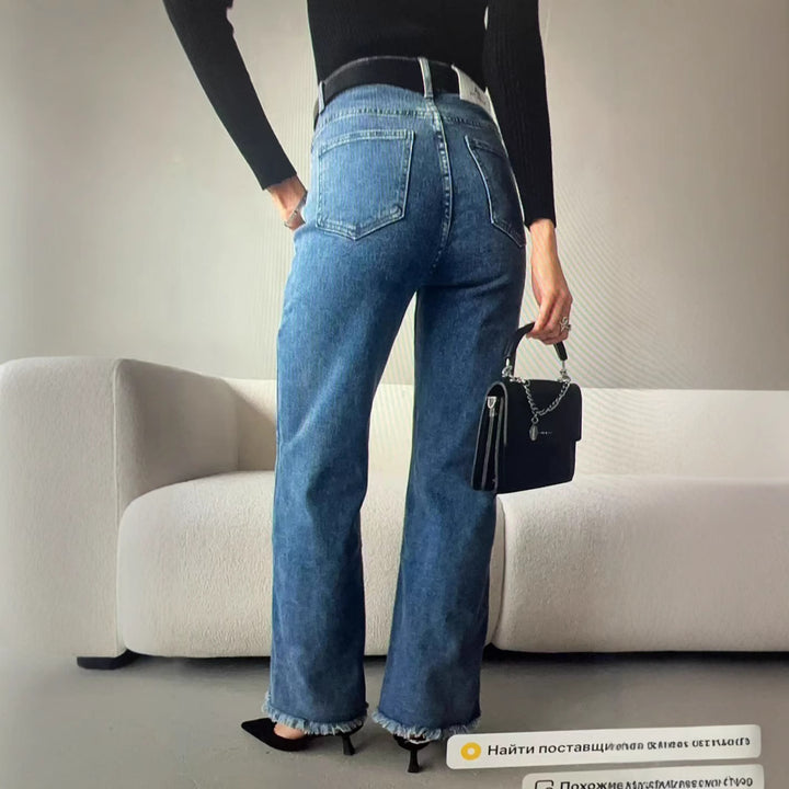 High-waisted wide-leg jeans for women with a vintage style and an authentic worn look Lune London