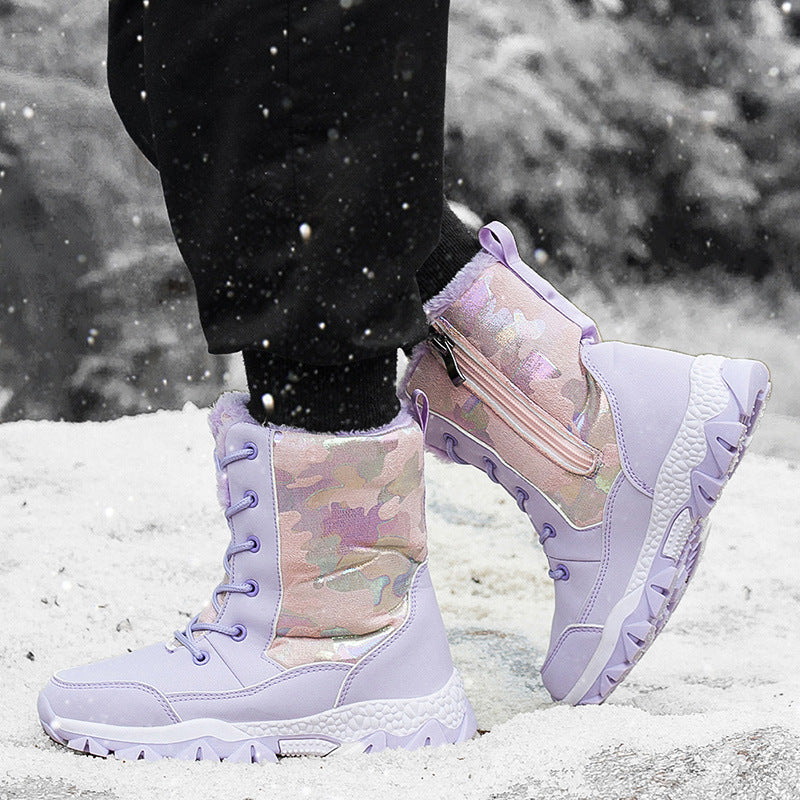 Winter boots for women padded with non-slip sole and chic and stylish design