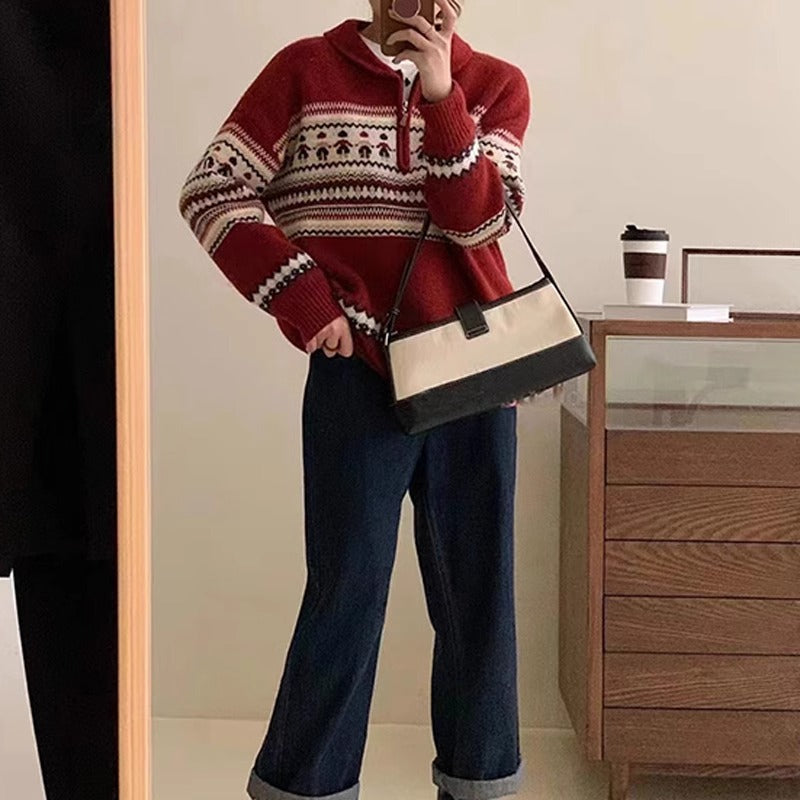 Pull en maille épaisse pour femmes avec poche kangourou et col montant Chic & Stil