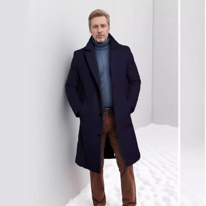 Elegant wool coat for men with classic lapels and practical pockets Lune London