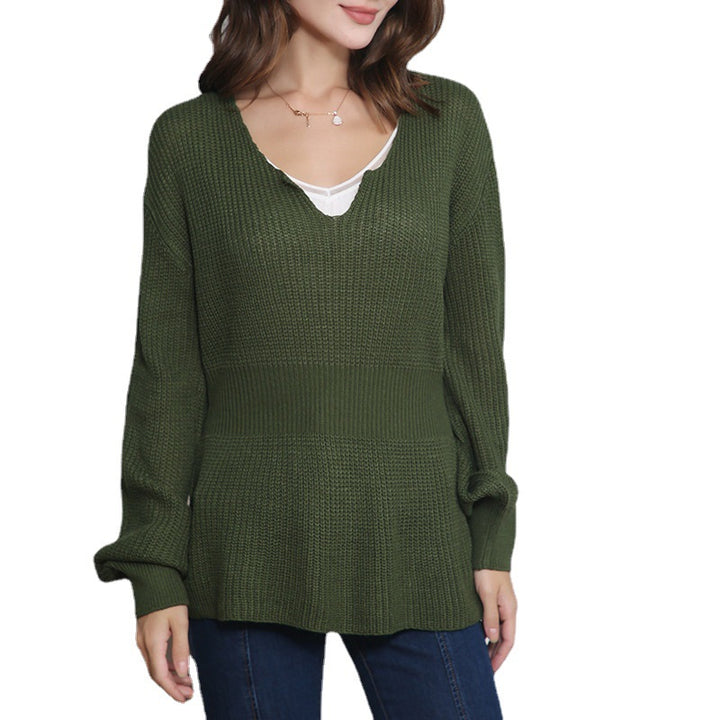 Chunky knit sweater for women with deep V-neck and relaxed fit Lune London