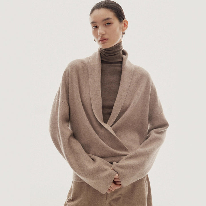 Pull enveloppant élégant et doux pour femme en laine de haute qualité Chic & Stil