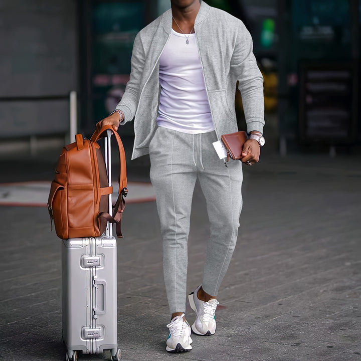 Men's sporty jogging set with a modern cut and breathable material Lune London