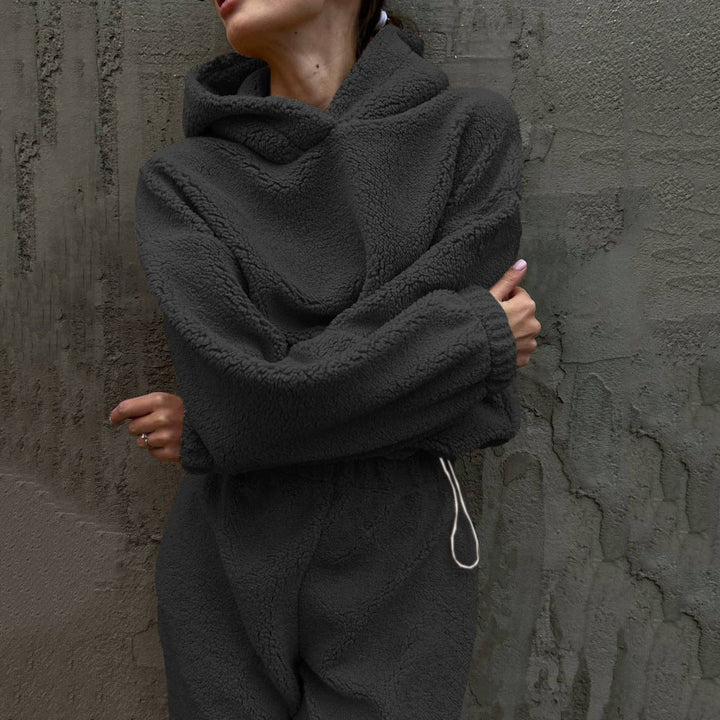 Women's Cozy Fleece Set with Hood and Elastic Waistband Lune London
