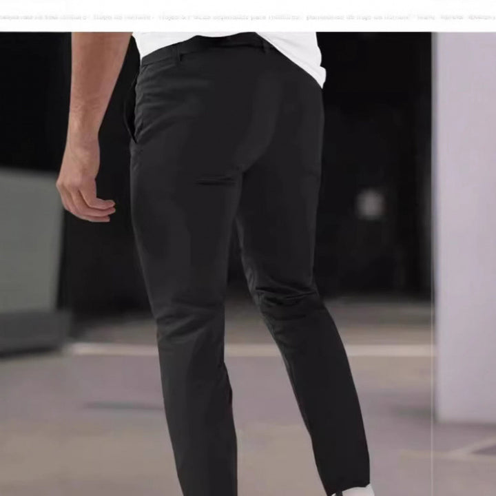 Elegant slim-fit men's trousers with high-quality pleats and practical pockets Lune London