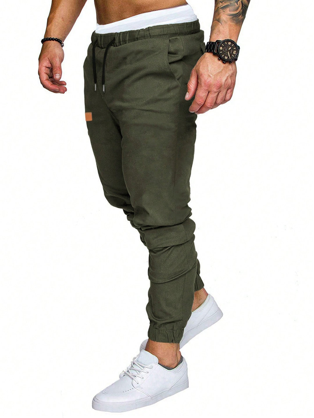 Casual men's jogging pants with elastic waistband and practical zipped pockets Lune London
