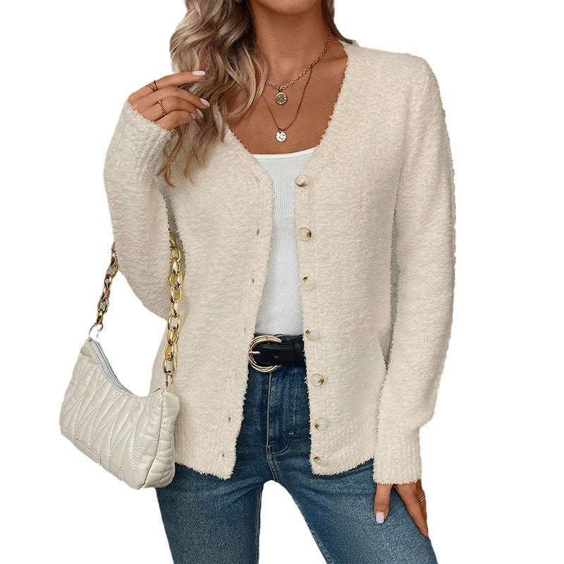 Casual knit jacket for women in plush material with golden buttons Lune London