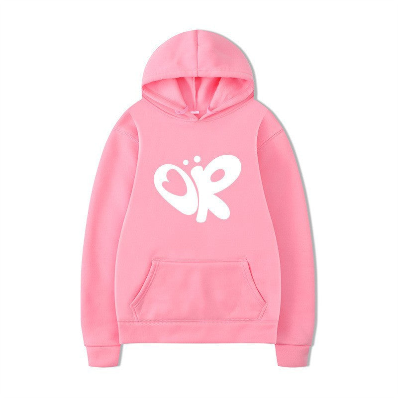 Women’s hoodie with large print and practical kangaroo pocket Chic & Stil