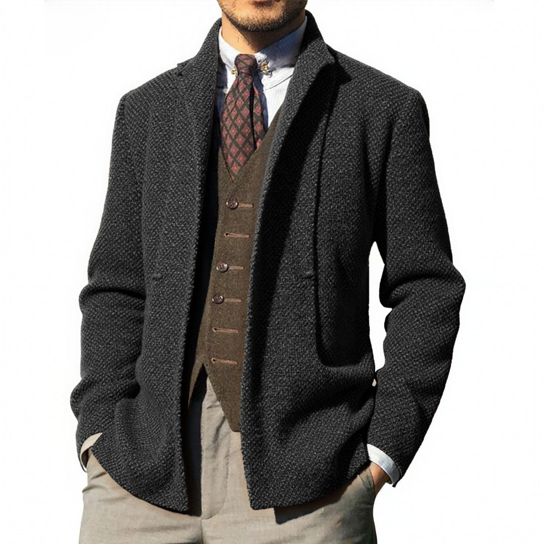 Elegant knitted jacket for men with a modern fit and practical pockets Lune London