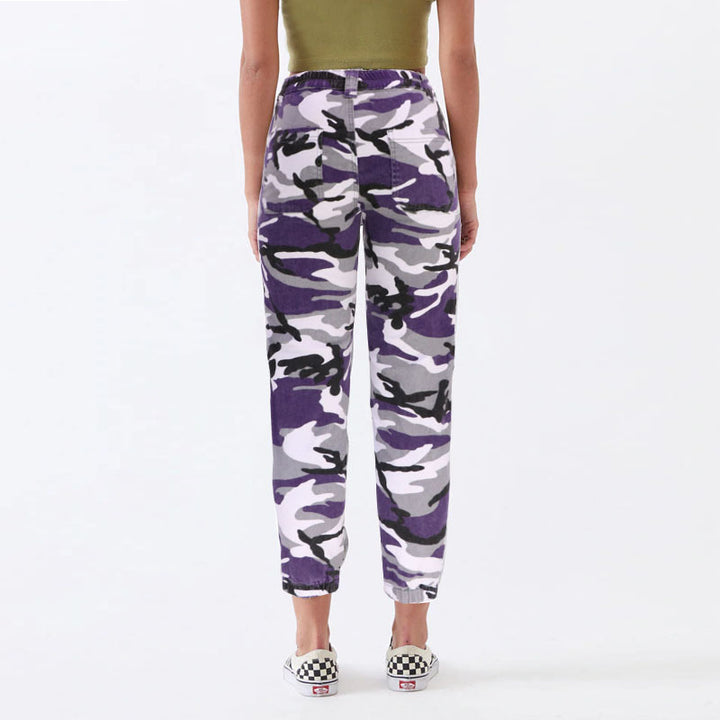 Fashion high-waisted jeans for women with elastic waist and practical side pockets Lune London