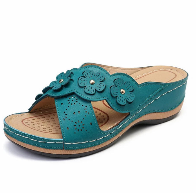 Women's shoes with floral decoration Comfortable slip-on sandals Lune London