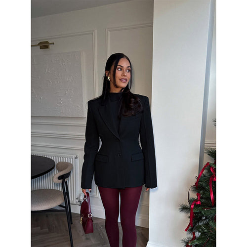 Elegant blazer for women with oversized cut and structured accents Lune London
