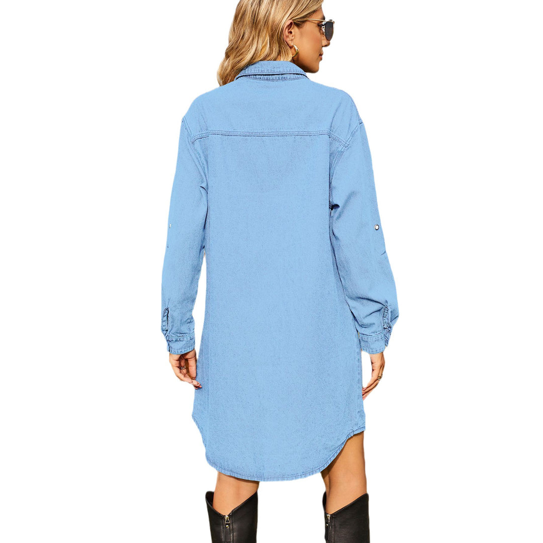 Denim dress for ladies with a tailored fit and practical pockets Lune London