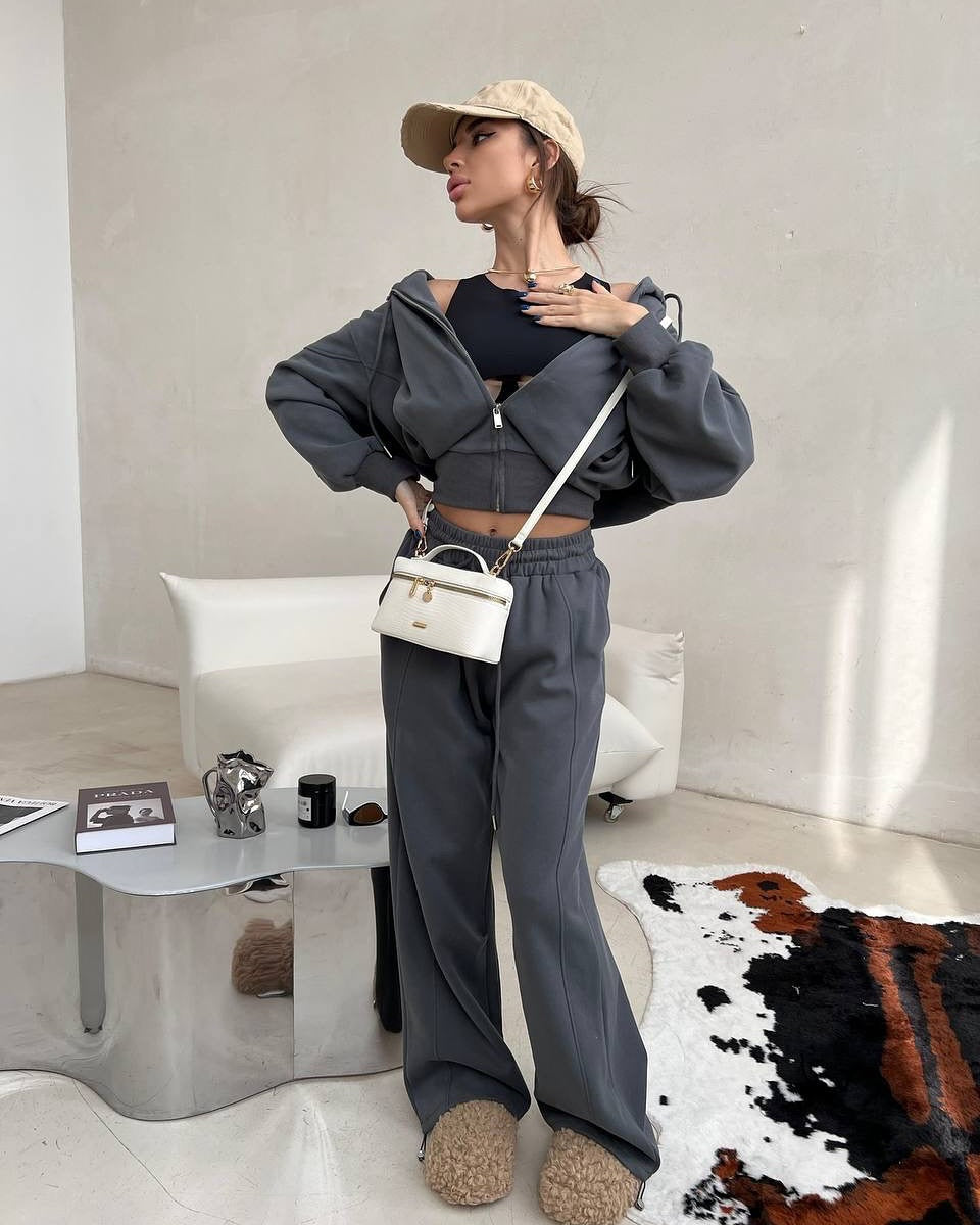 Women Oversized Sports Hoodie and Loose Jogging Pants Lune London