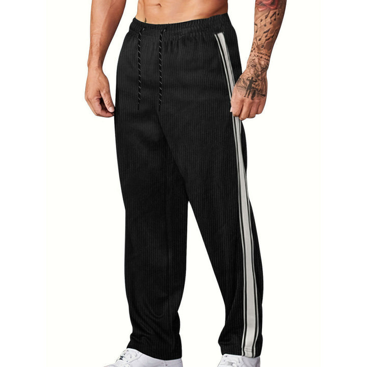 Lune London sporty leisure pants for men with side stripes
