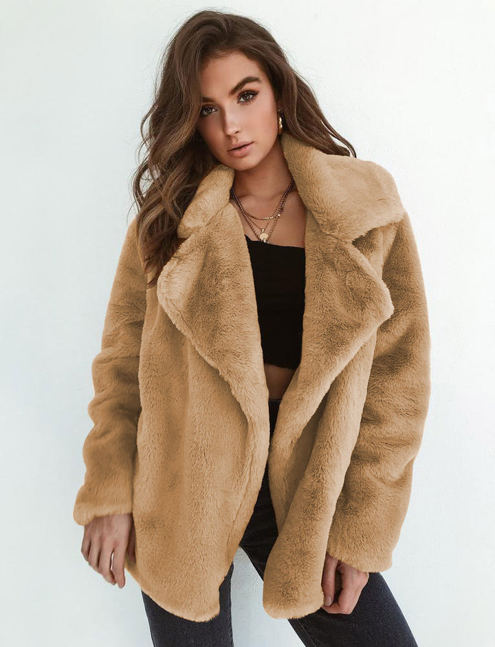 Cozy fleece coat for women with classic lapel Lune London