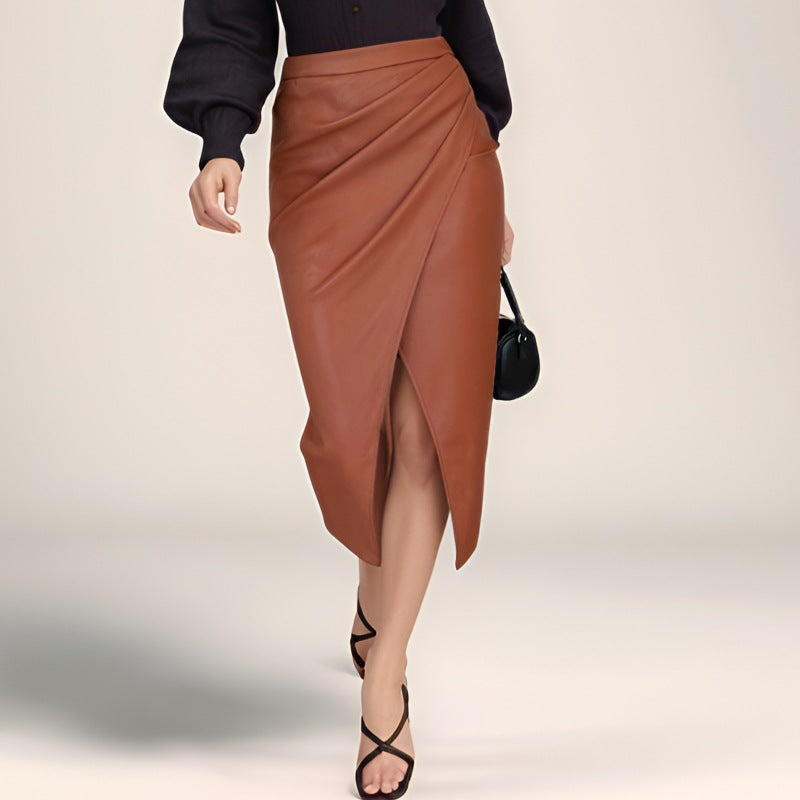 High-waisted pencil skirt for women in faux leather with asymmetrical slit Lune London