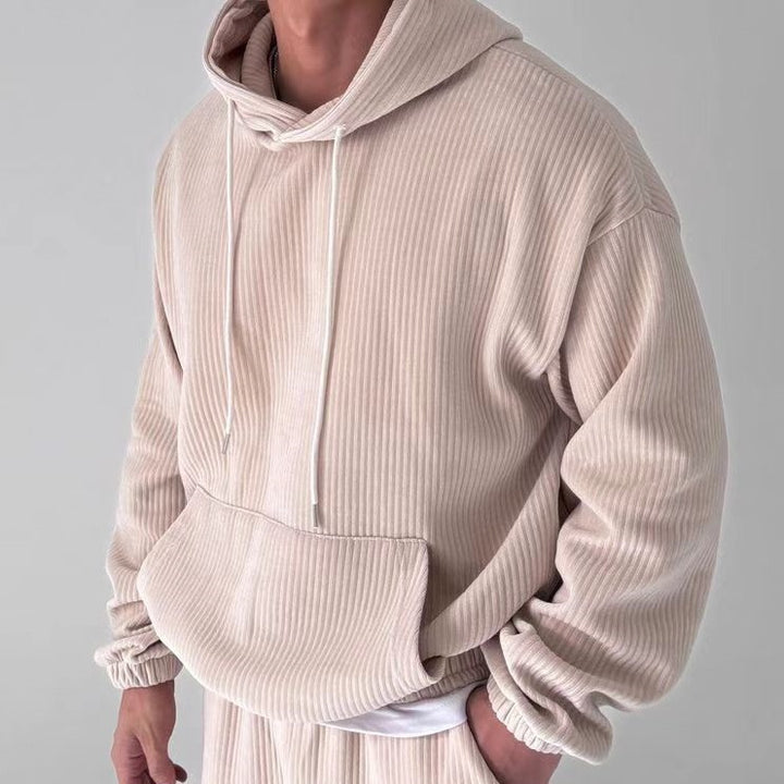 Men's cozy hoodie with ribbed structure and practical kangaroo pocket Lune London