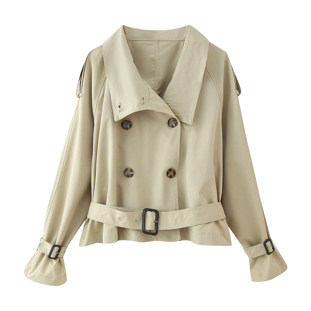 Women's trench coat with an elegant cut and stylish details Lune London