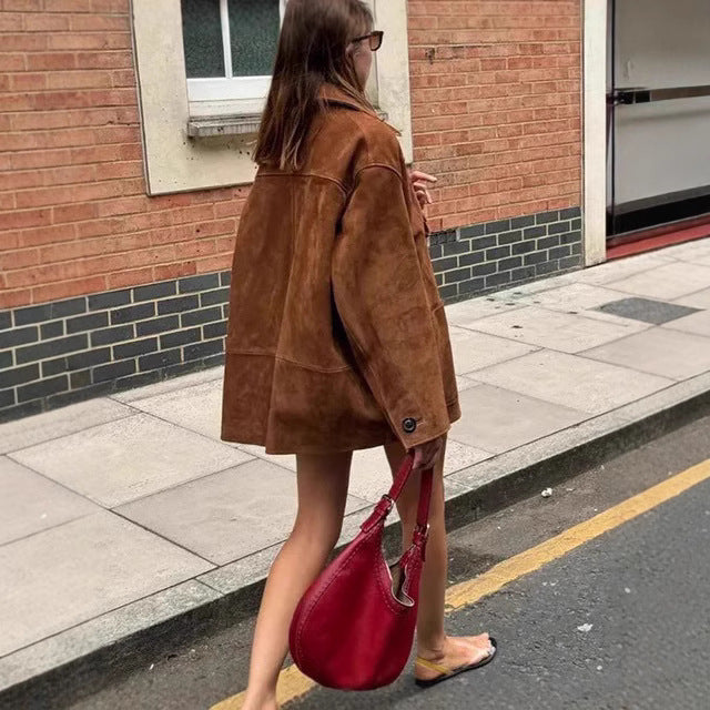 Ladies' leather jacket with modern chic design and practical pockets Lune London