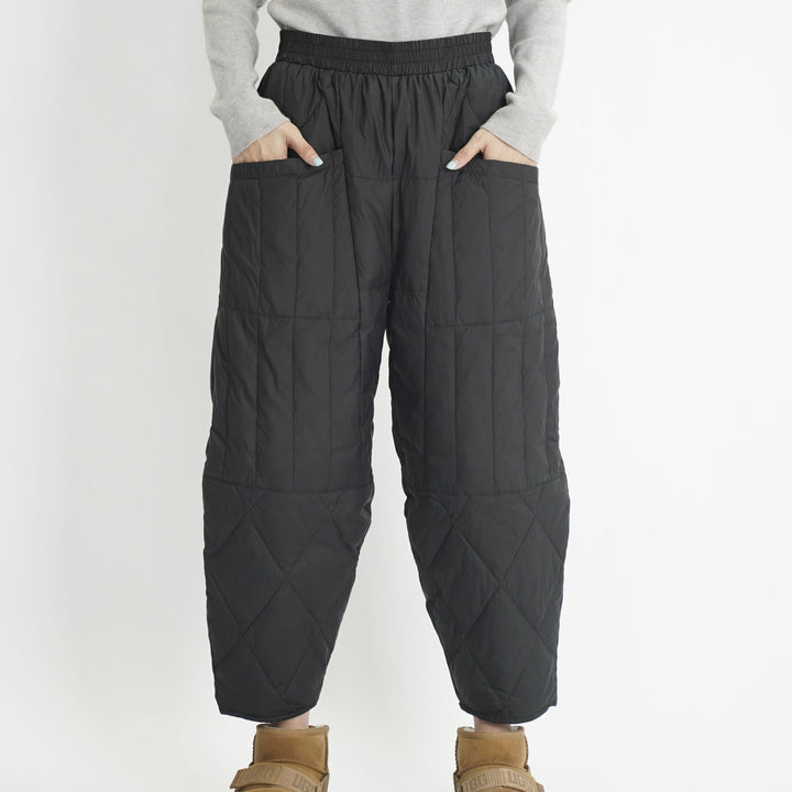 Leisure pants for women lined with elastic waistband and pockets Lune London
