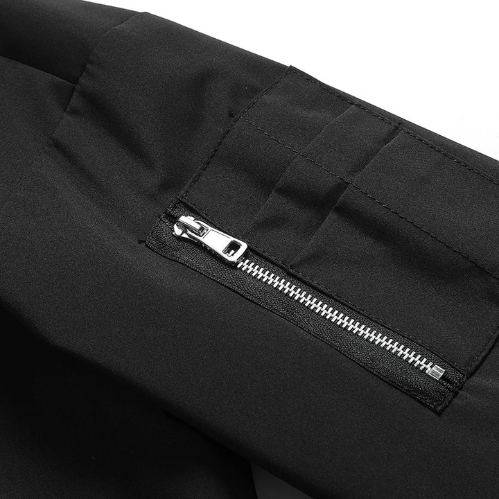 Casual bomber jacket for men with practical zip pockets and high collar Lune London