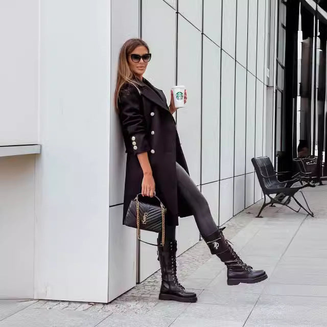 Ladies double-breasted coat trendy in structured fabric Lune London