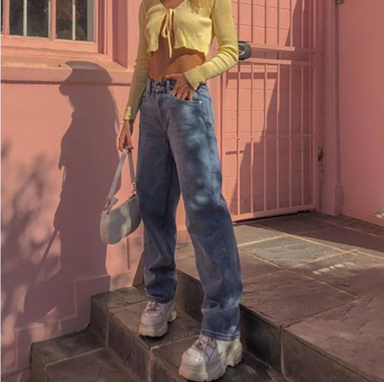 Women's wide High-Waist Jeans with a casual cut and fashionable accents Lune London