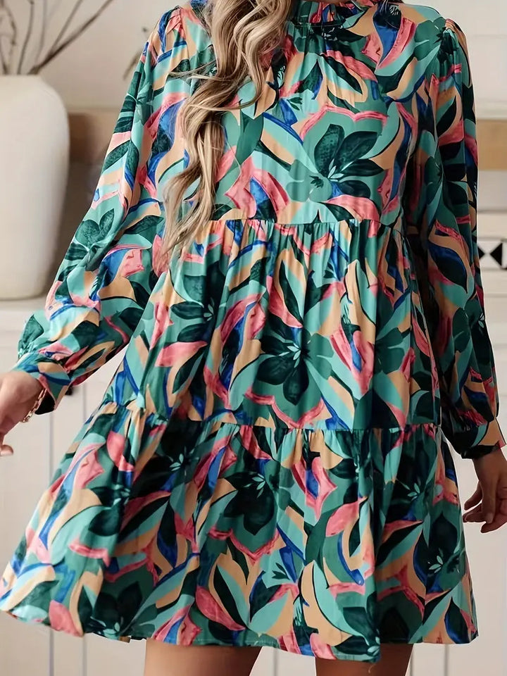 Aerial retro dress for women with voluminous sleeves and wide pleats Lune London