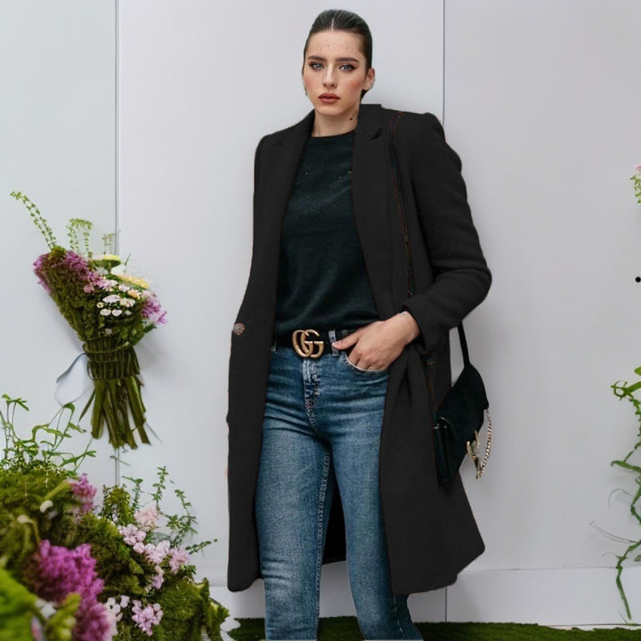 Ladies elegant and comfortable wool coat Lune London