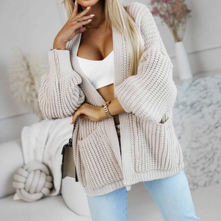 Casual knit jacket for ladies with large pockets and loose fit Lune London