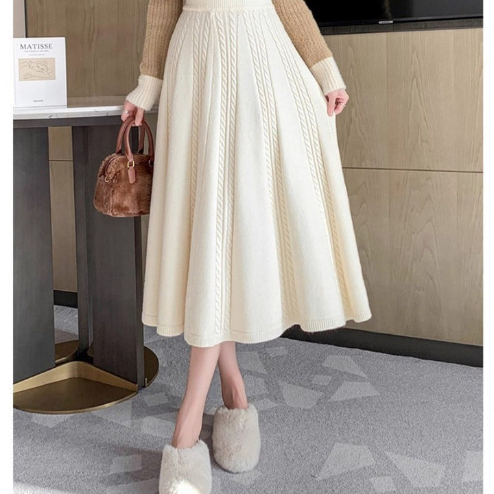 Jupe midi élégante pour femmes avec motif en maille à cable et coupe large Chic & Stil
