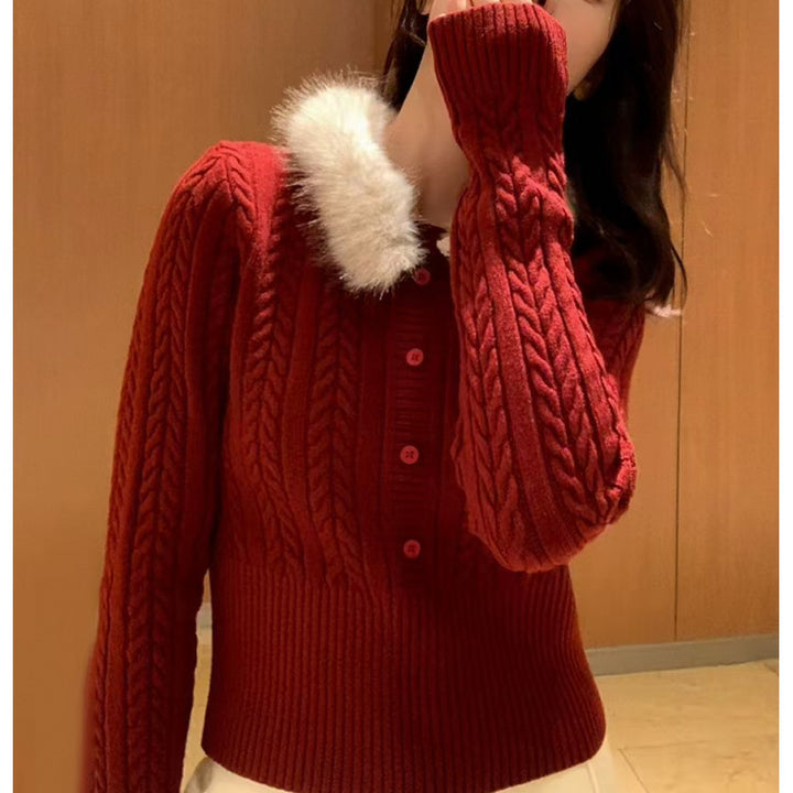 Pull en tricot pour femmes avec col en fourrure luxueux et détails de boutons élégants Chic & Stil