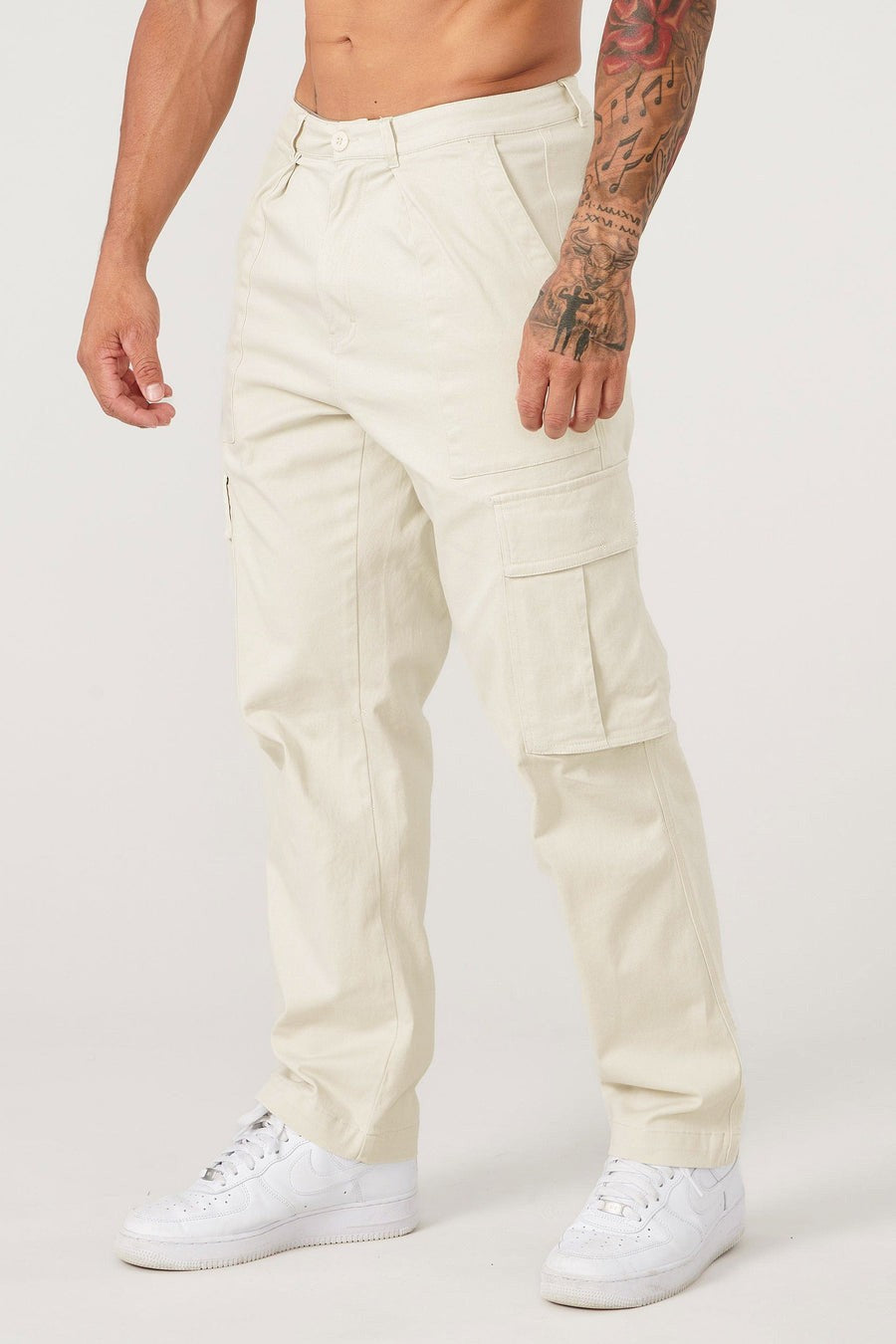 Men's cargo pants with multifunctional pockets and ergonomic fit Lune London