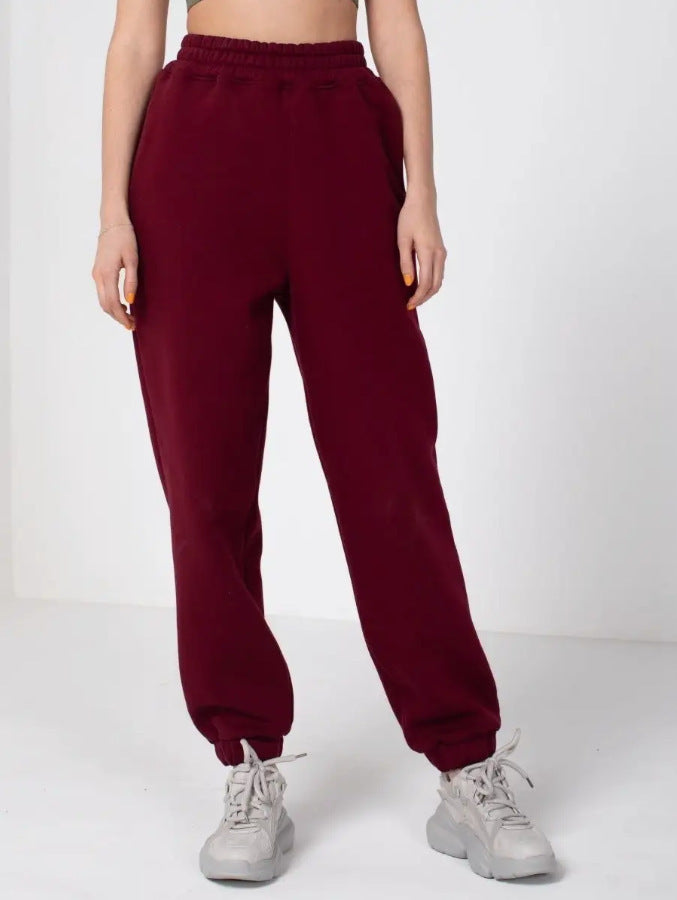 Casual women's jogging pants with elastic waist and edges Lune London
