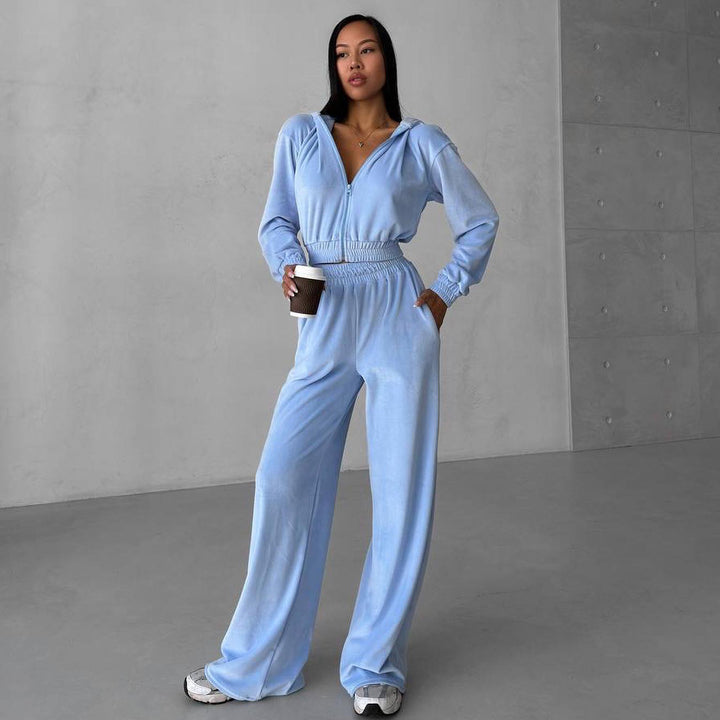 Women's sports outfit with elastic waistband and modern zipper Lune London