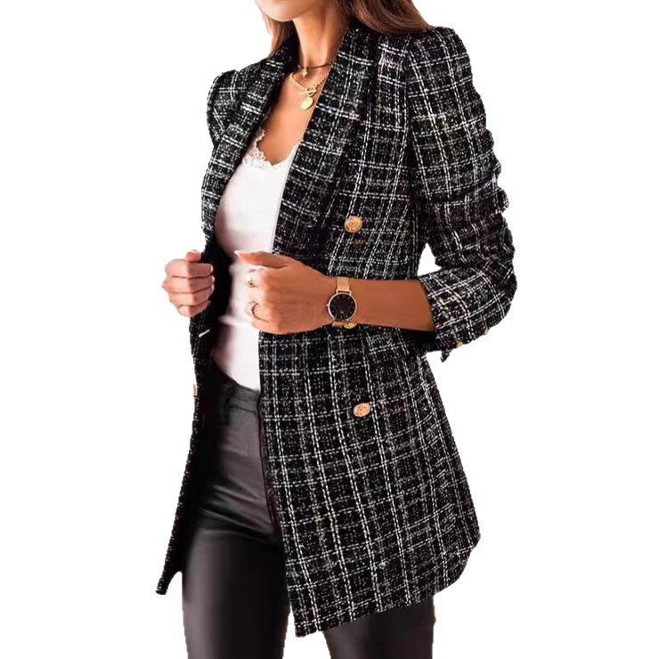 Women Elegant tweed blazer with tailored fit and button detail Lune London